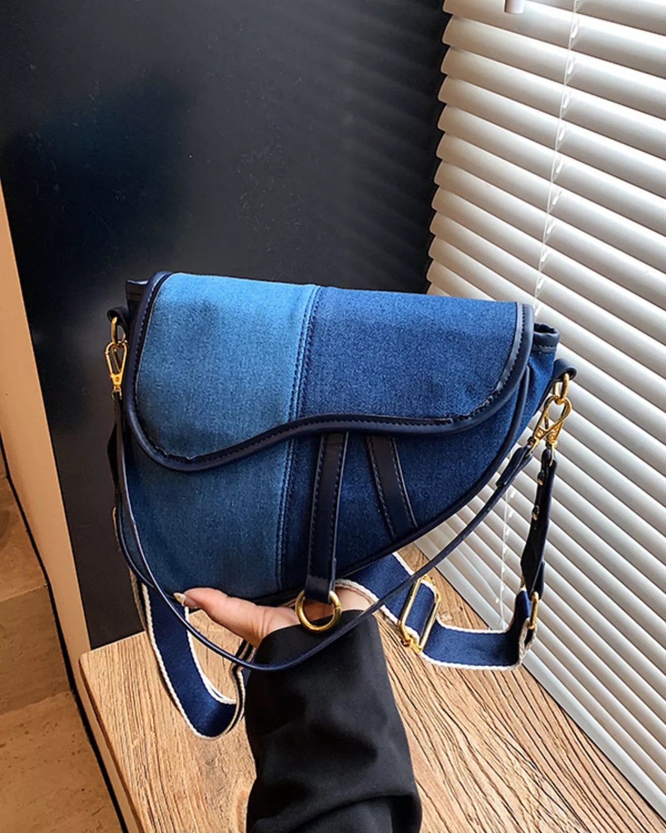 cbae8939e792473aa9d3d837deefa903-Max-Origin